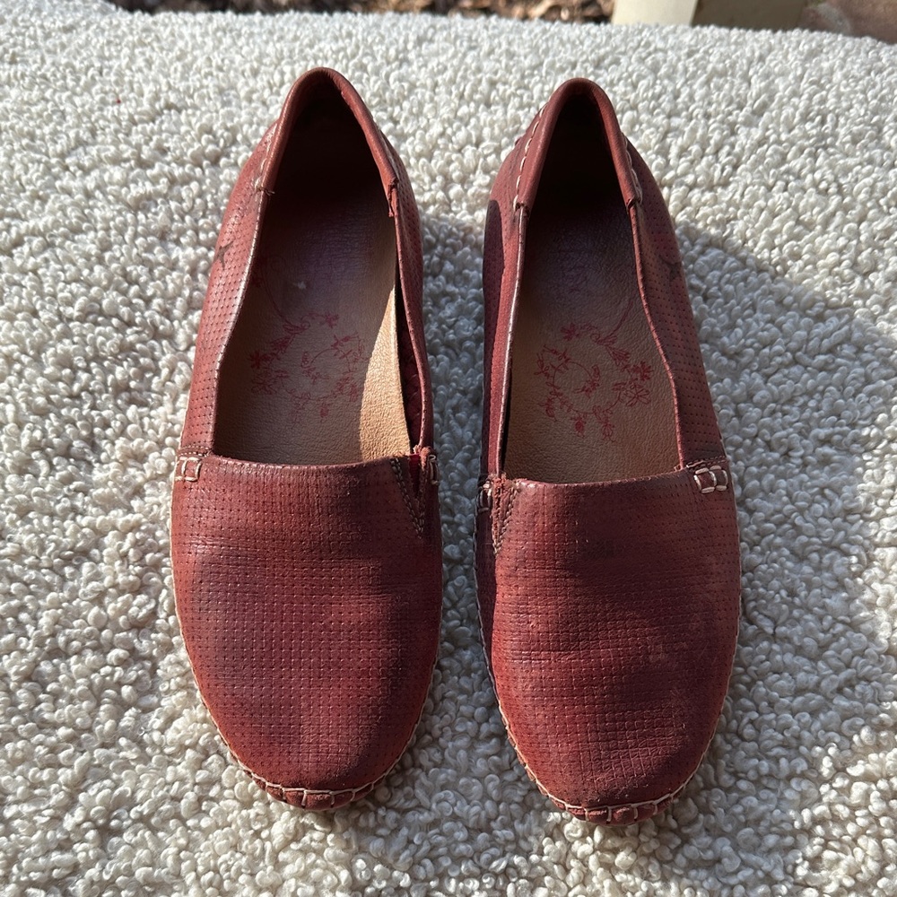 Pikolinos Burgundy Redish Brown Slip on Loafers for Women 37 7